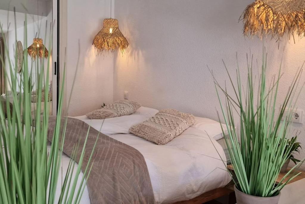 Luxe Studio Met Ruim Terras, Vlak Aan Zee! Sitio de Calahonda Exterior foto